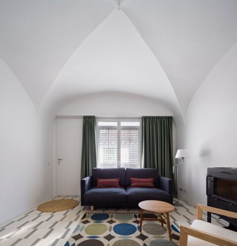 08_1515_19_groundfloor living