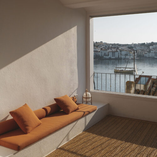 Casa Marquina_Orange Living Room_Clemente Vergara